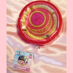 Sailor Moon 20th Anniversary Moon Prism Power Makeup Round Pouch (deterioration)